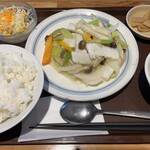 旬鮮たくま - イカセロリ定食
