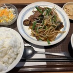 旬鮮たくま - レバニラ定食