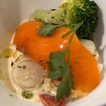 びいどろ - サーモンと帆立も抜群に新鮮で美味しい