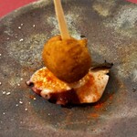 びいどろ - タコもですが、上に乗ってるミニミニコロッケが美味しすぎる！