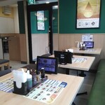 マイカリー食堂 新潟紫竹山店 - 内観