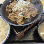 吉野家 - 料理写真:焼肉。