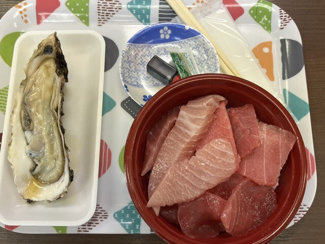 加賀商店 長苗代で新鮮海鮮丼を堪能｜八食センター