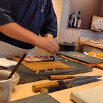 すしやのたい悟 - 中落ちを乗せて・・