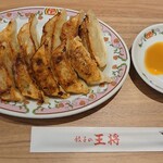 餃子の王将 枚方市駅前店 - 