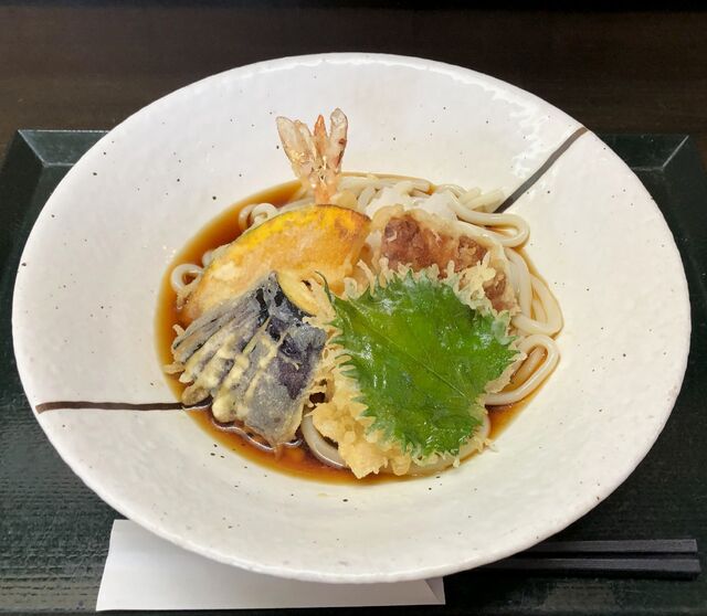 Mishima Ya Nagi Baipasu Ten