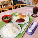 プチメイト - Cランチ（ハンバーグ・エビフライ・カニクリームコロッケ）ご飯大盛り