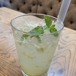 HEARTH SMOKED GRILL＆GALETTE - 手作りレモネード