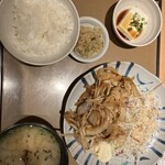 やよい軒 - 料理写真: