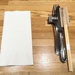 洋食 おがた - テーブルセッティング