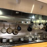 洋食 おがた - キッチン