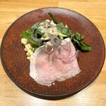 洋食 おがた - 前菜　熊本産”走る豚のロースハム”のサラダ