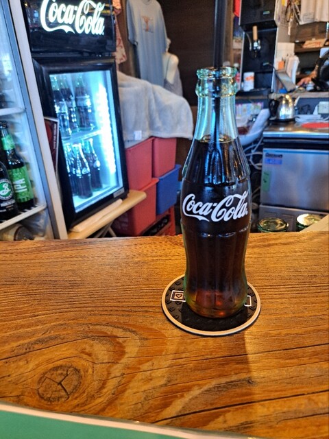 HAWAIIAN SPORTS CAFE BAR PONO MAHINA