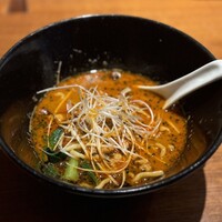 北京ダック専門店 銀座芳亭 - 担々麺