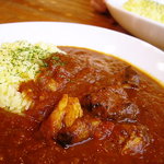 ダンダダ - タンドリー風チキンのトマトカレー