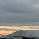 焼きもの家 慶 - 自宅の玄関から見える筑波山がかなり好きで、玄関ドアを開けるのがいつも楽しみ^_^