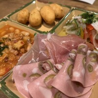 マヌエル タスカ ド ターリョ 丸の内店 - 