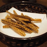 新宿 うなぎ菊川 - 骨せんべい