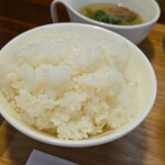 キッチン ブルー グローブ - ご飯大盛りのアップ