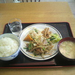 ごはん畑 - レバニラ炒め定食