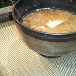 寿し芳 - 赤だし。