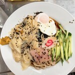 中華そば みたか - 冷やしワンタンメン半熟卵付き