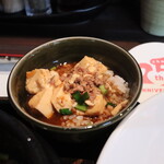 つけ麺 丸和  - ライスに投入