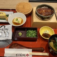 うなぎ和食 しら河 名駅店 - 