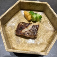 鮨 無垢/鮨 白銀 - 