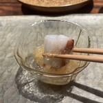 きう - 蒸し真蛸（兵庫県明石産）
                                生姜入り土佐酢ジュレ掛け