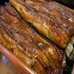 うなぎ亭 友栄 - 重量感