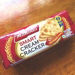 セイロン ベーカーズ - スリランカ産のクラッカー。シンプルで美味しい。