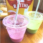 セイロン ベーカーズ - ドラゴンフルーツシェイク、アボカドシェイク。
