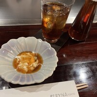 六本木モンシェルトントン - お通し(ウニ豆腐)