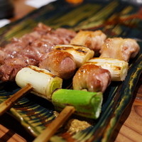 鳥恵 上野広小路店 - 土佐ジロー(高知)のねぎま と 正肉