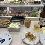 八重勝 - キャベツや串カツなど