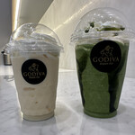 GODIVA - ドリンク写真:北海道メロンショコリキサー 790円/宇治抹茶ショコリキサー 930円