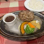 THE STATION GRILL - ザ・ステーショングリルハンバーグステーキ1580円！
