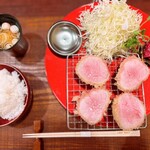 epais - 本日の特選へレカツ・シャトーブリアン定食  170g