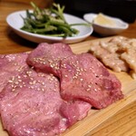 カウンター焼肉かるび - ネギ塩上タン
