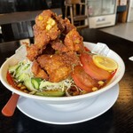 みどり食堂 - 冷やし唐揚げラーメン1200円