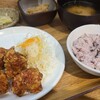 わたしの食卓 - 唐揚げ定食(税込600円)
①鶏唐揚げ【5個】②切干大根③雑穀米ご飯④お味噌汁⑤お漬け物
揚げて置きの鶏唐揚げを揚げ直してから提供