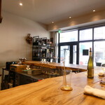 enisi - 一枚板のカウンター