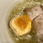 楽観 - 賄い用のサービス半玉