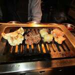 焼肉ホルモン ボンズ - 