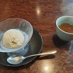 和泉庵わかや - そば茶アイスとそば茶