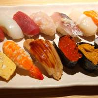 豊鮨 - ランチにぎり12貫(980円)