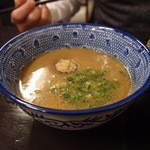 夢ノ弥 - 三代目豚骨魚介つけ麺（冷たい麺），
       大盛りで850円です。