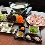琉球酒場 てびち屋本舗 - 