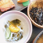 海鮮処 番屋 - 定食の小鉢